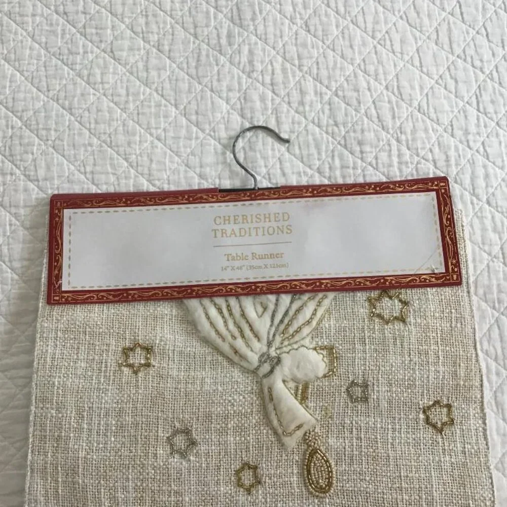 Cherished Traditions Table Runner 14
